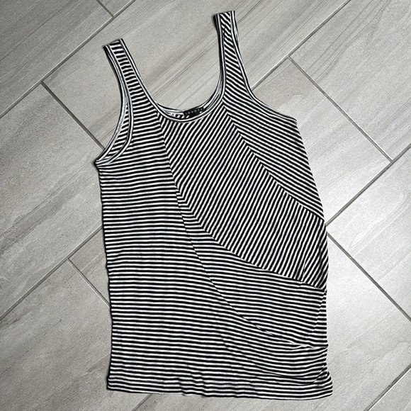 Theory Black and White Asymmetrical Tank Top - Picture 1 of 8